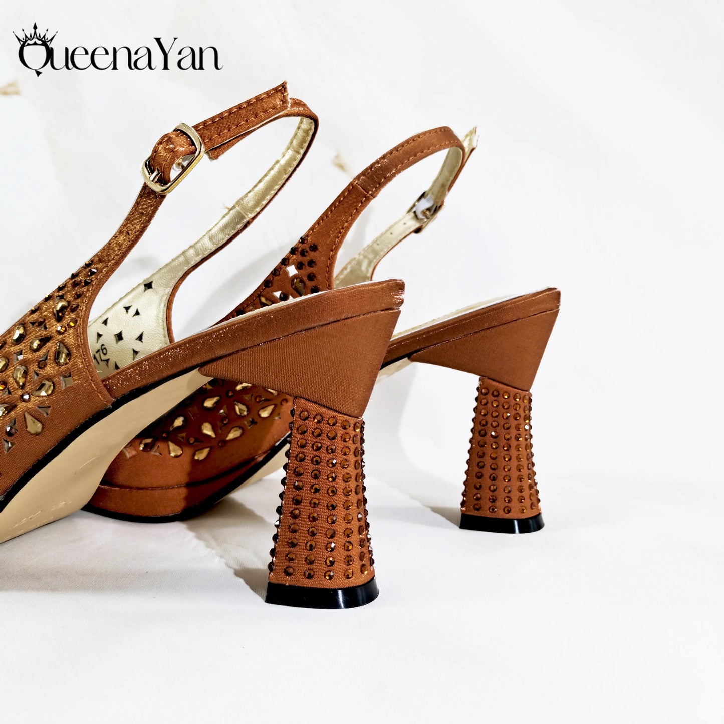 New Italian Design Open Toe Women High Heels for 2025 Elegant Party Wine Color Diamond Pumps Shoes and Bags Matching Set