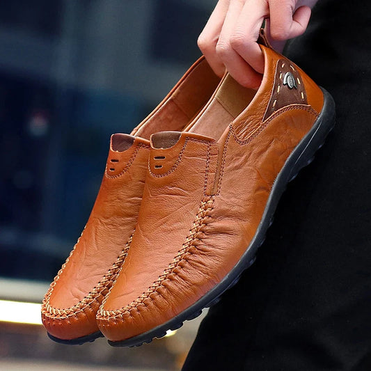 Sapatos masculinos casuais de luxo de marca de couro legítimo mocassim italiano masculino mocassins sapatos de condução masculinos slip-on preto marrom tamanho grande 47