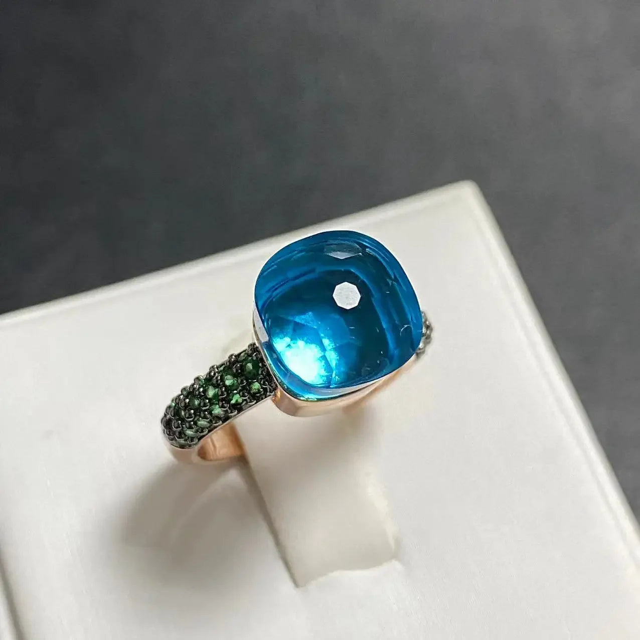 Emerald Ring for Women Green Zircon Inlay Rose Gold & Black Gun Plated 30 Colors Candy Crystal Style Jewelry Birthday Gift