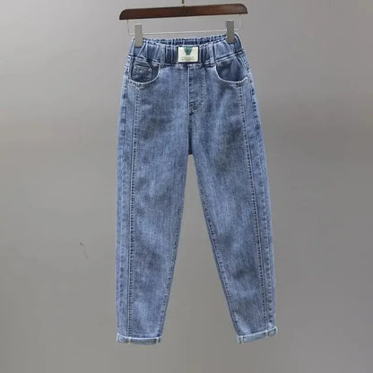 Calça Jeans Feminina de Cintura Alta com Elástico na Cintura