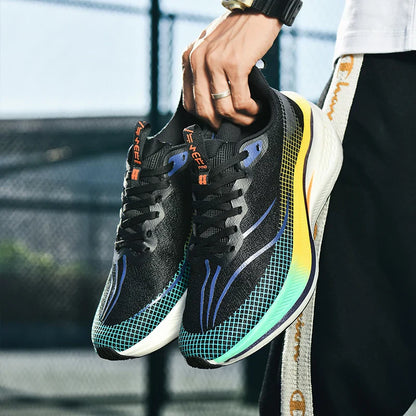 Sapatos de corrida esportivos casuais masculinos e femininos de moda com superfície de malha respirável, suporte de placa de carbono e sola de borracha resistente ao desgaste