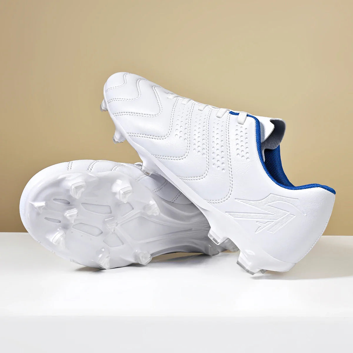 High quality low cut FG sports football shoes, all season universal anti slip sports shoes, wear-resistant and resistant