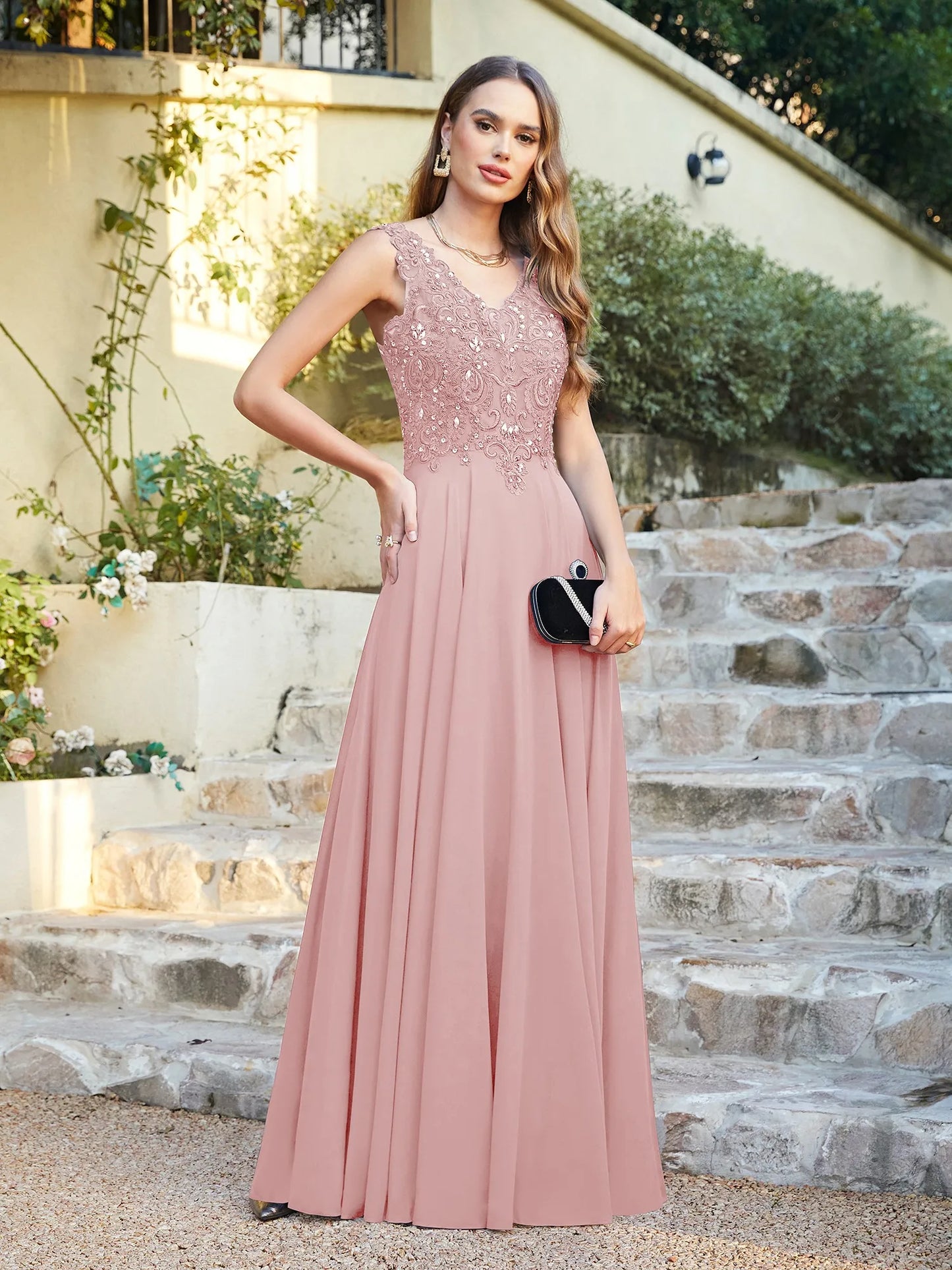 Vestido de festa de casamento em azul marinho com chiffon, renda, bordado, decote em V, cristal, sem mangas, elegante, formal, para madrinha de casamento