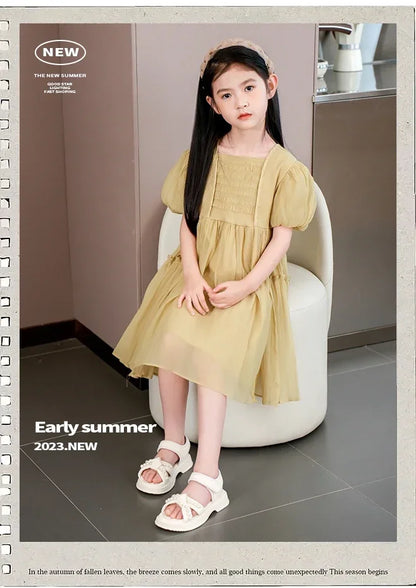 Children's Sandals Summer 2025 New Arrival Soft Bottom Slippers For Medium To Large Kids Women's Fashionable Beach Shoes