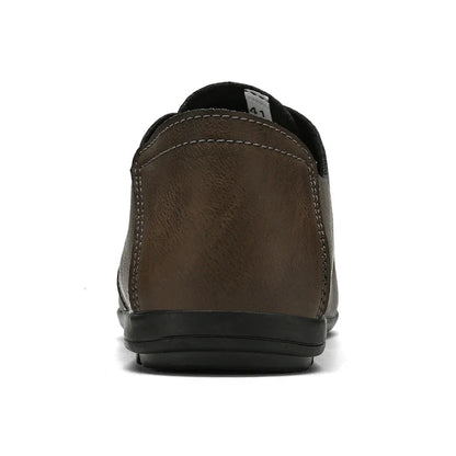Men's leather shoes soft soles four seasons plus size casual leather shoes fashion trendy youth party Versatile driving shoes