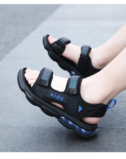 A pair of children's summer open-toe sandals, soft, breathable, wear-resistant flat shoes, sizes 32-42，KT-M-1916