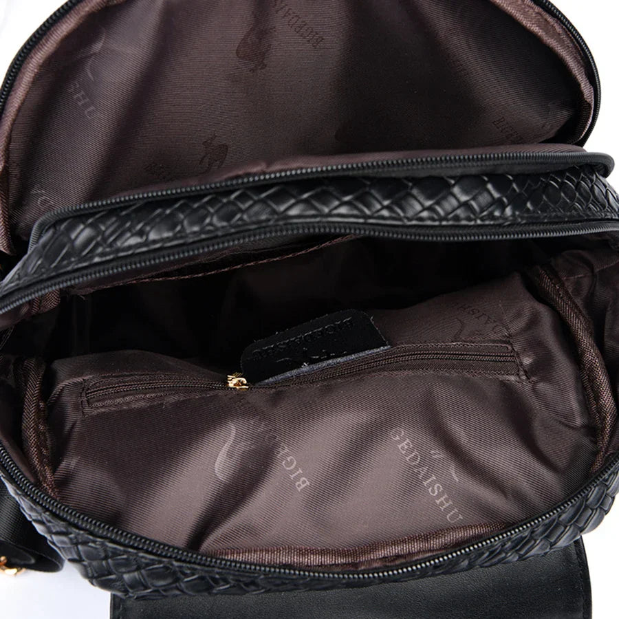 Luxury Women Leather Backpacks for Girls Sac A Dos Casual Daypack Black Vintage Backpack School Bags for Girls Mochila Rucksack