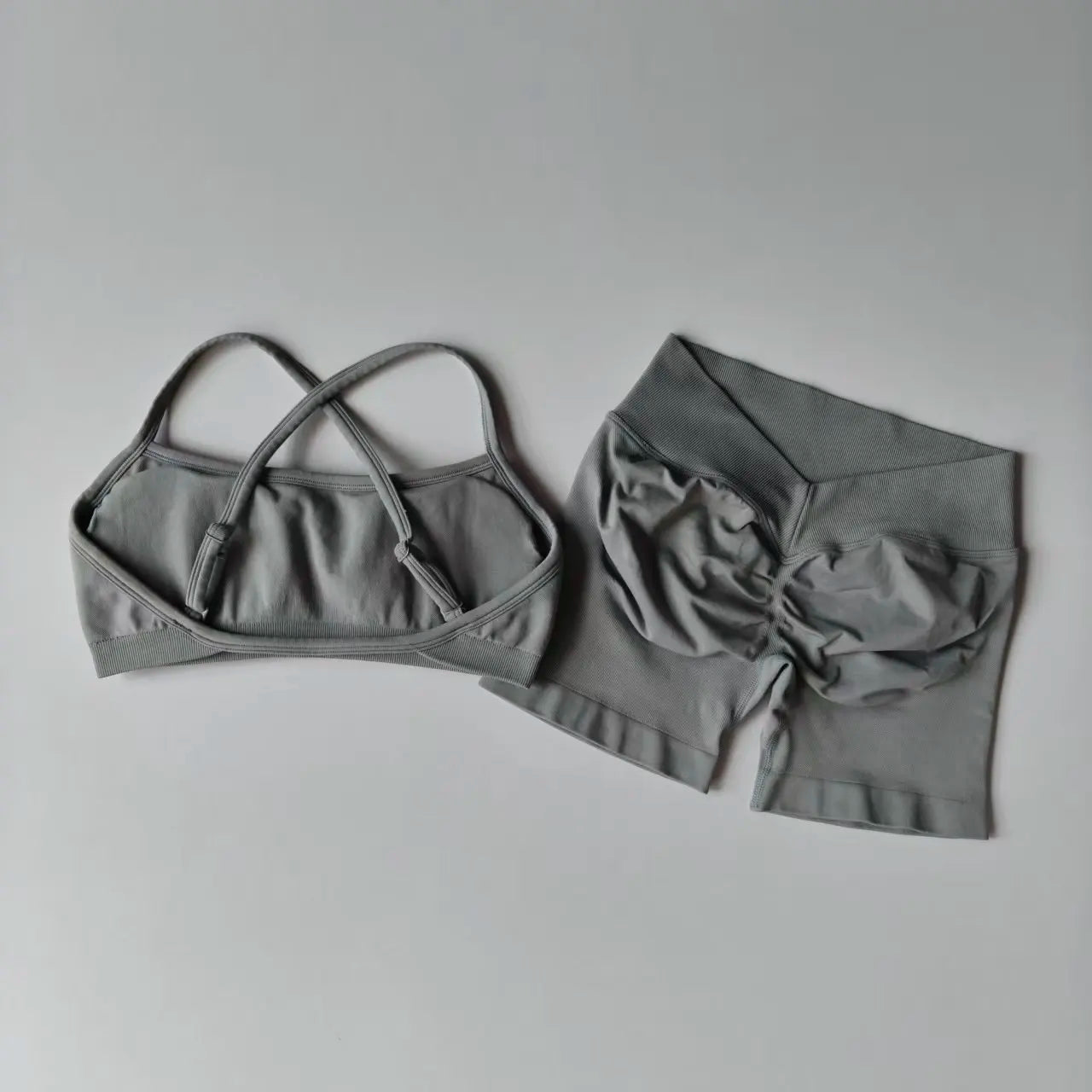 Seamless 2PCS Leggings Set Women Seamless Yoga Set High Waist Scrunch Butt Shorts With Halter Sports Bras Workout Gym Suit Set