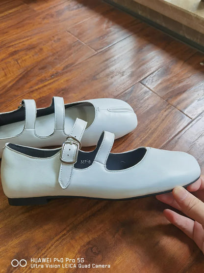 Fashion Women's Shoes New High Quality Leather Split Toe Mary Jane Shoes Comfortable Low Heel Women Shoes Lolita