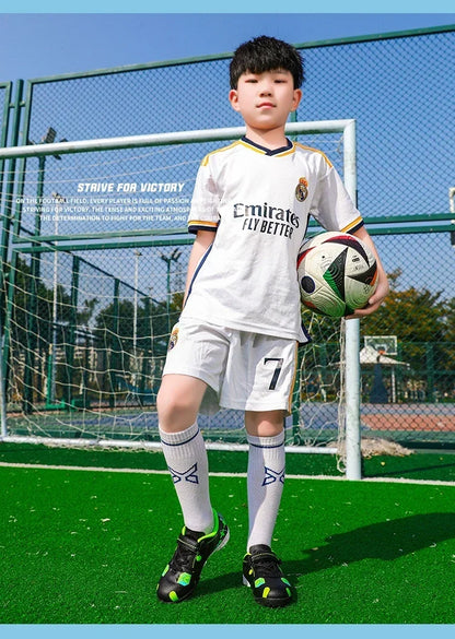 Soccer Shoes for Children Professional Original Kids Football Boots Society Kid Sneakers Indoor Football Trainers Youth Sports