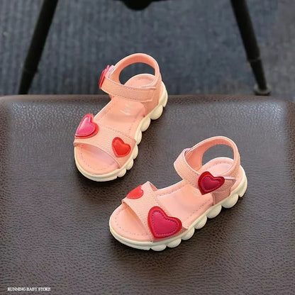 Lovely Heart Shape Children Sandals for Girls 2026 Summer Open Toe Sandals Kids Girls New Arrival Baby Girl Beach Shoes I03123