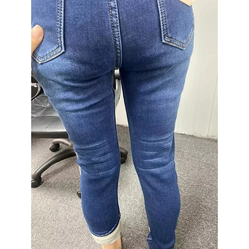 Winter Lady Thermal Plush Jeans Snow Warm Stretch Jeans Hot Sale High Waist Fleece Pants Female Straight Leg Denim Trousers