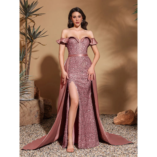 Vestido longo de cetim com lantejoulas, gola plissada e ombro a ombro