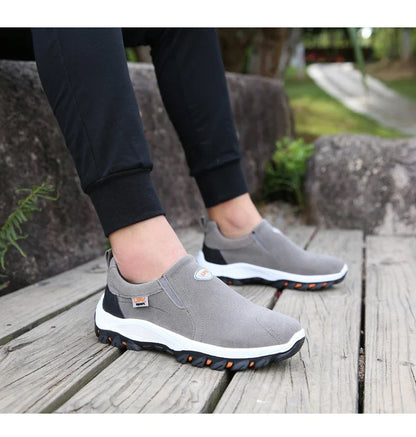 Casual Men's Sports Shoes Outdoor Walking Loafers Comfortable Shoes Fashionable and Lightweight Plus Size 38-50