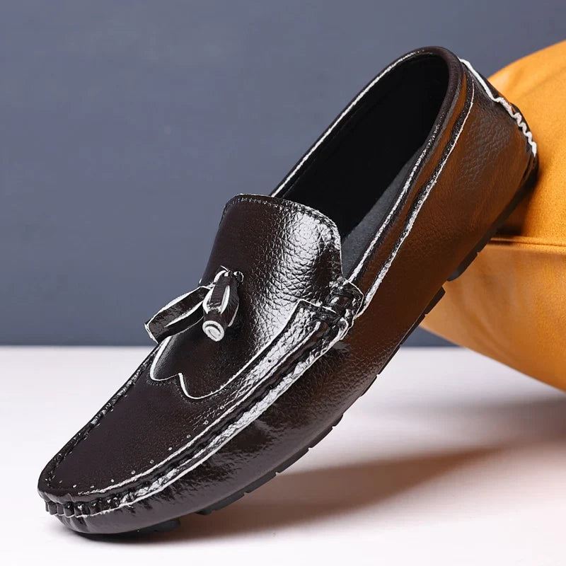 Sapatos Masculinos Loafers Confortáveis Slip-on Mocassins para Dirigir Calçados Masculinos Marca Marrom de Couro Sapatilhas Casuais para Homens