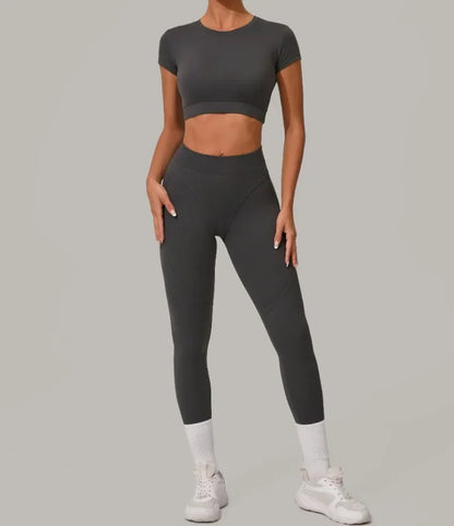 Gym Workout Yoga Fitness Sports Suit Short-sleeved Top Padded-free High-waisted Hip-lifting Trousers Outdoors Leisure Sportswear