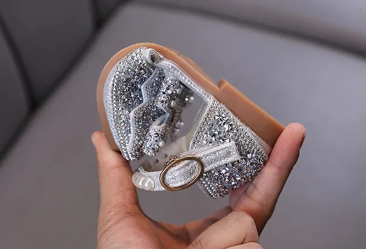 Luxury New Children Causal Dance Sandals Girls Rhinestone Flat Sandals Non-slip Fashion Kids Sequins Princess Performance Shoes