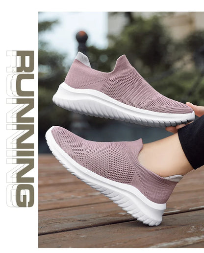 Men Shoes Sneakers Breathable Mesh Slip on Running Shoes Outdoor Non-Slip Couple Jogging Training Hiking Sports Shoes