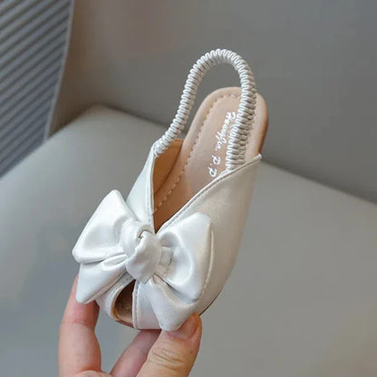 Summer Girl’s Sandals Peep Toe Elastic Band Sliver Beige Kids Sliders Bowknot Graceful Flexiable Trendy Children Shoes Flat