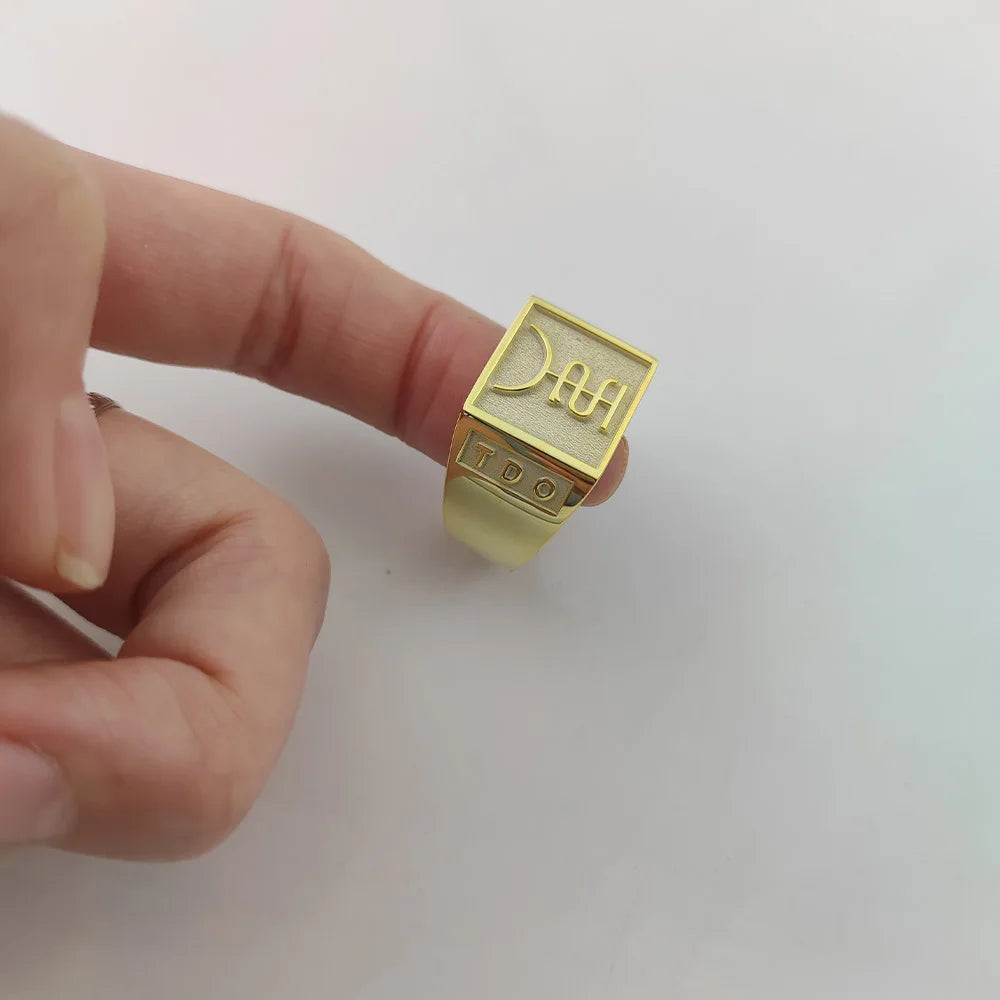 Custom  Engraved Pinky Ring 13mm Round Signet  Ring Custom Family Badge ring for Women Men Ring Copper Jewelry