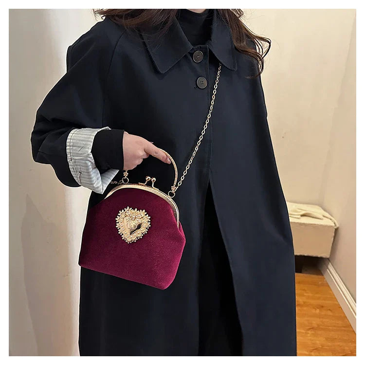 Velvet Frame Heart Dinner Hand Bags Diamonds Chains High Quality Shoulder and Crossbody Bags for Women 2024 Fashion Hot Sale