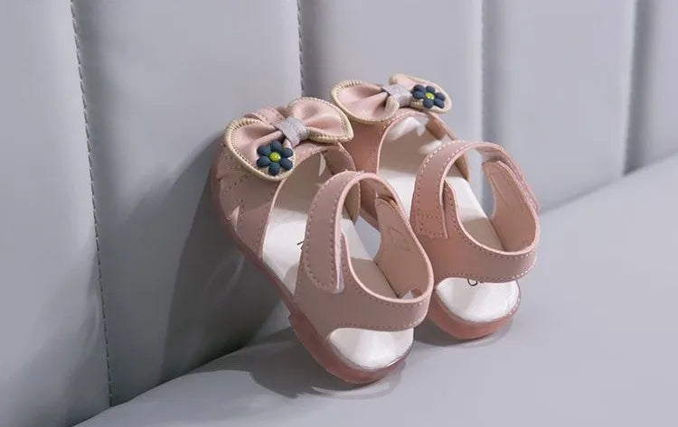 2026 New Girls Baby Soft Sole Princess Sandals Extra Soft Summer Toddler Closed Toe Fashion Walking Shoes