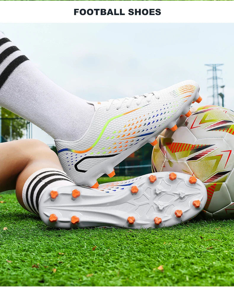New Men Soccer Shoes Hot Sale Women Professional Football Boots Unisex High-quality Futsal Ultralight Cleats TF/FG Sneakers