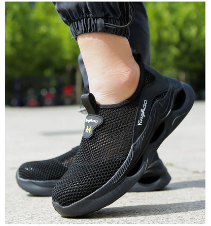 Lightweight safety shoes with large mesh, breathable, odor resistant, impact resistant, puncture resistant, and soft work shoes