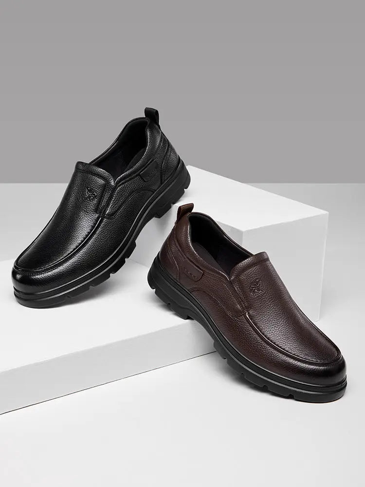 Golden Camel Men's Shoes 2026 New Business Casual Soft Sole Leather Shoes Brand Design Soft Soles Non-slip Velvet Warm Loafers