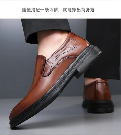 2026 Spring Autumn New Designer Brogue Shoes for Men Fashion Business Casual Shoes Male Solid Color Leather Shoe Loafers Man