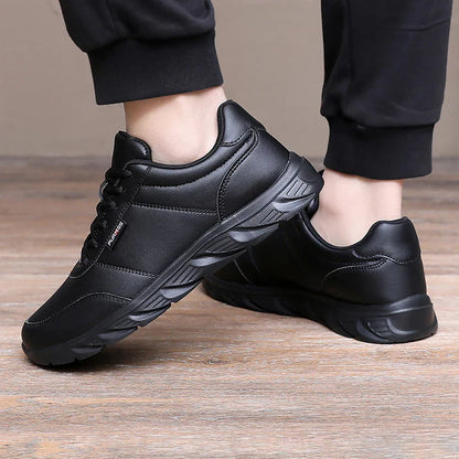 Tênis Masculino Esportivo Macio Sapatos de Corrida Novos Sapatos Casuais para Homens Preto Sólido Branco Calçados para Caminhada Fitness Tênis Masculino para Corrida