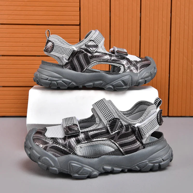Kids Closed-Toe Sandals, Non-Slip Breathable Outdoor Sport Sandals for Boys, Adjustable Strap Hiking Beach Shoes for Summer