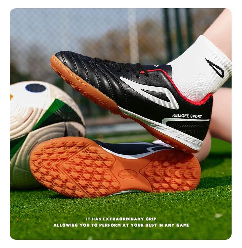 New Men Football Boots Indoor Futsal Soccer Shoes Ultralight Wholesale Professional Training Unisex Breathable Drop Shipping