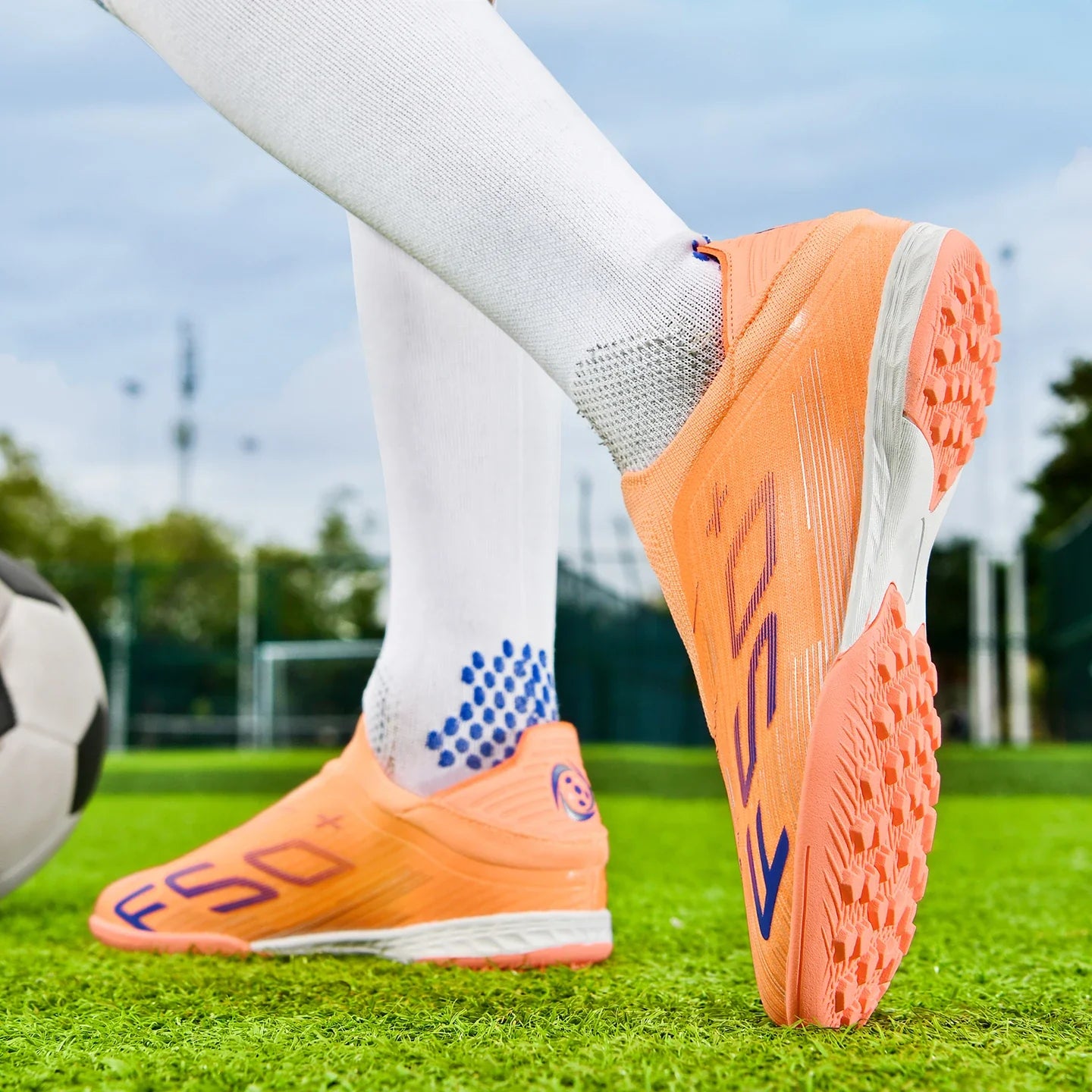 Without-lace F50+ Mens Soccer Shoes Boys Training Non-Slip Turf Soccer Cleats TF/FG Football Sneakers Chuteira Campo 35-45