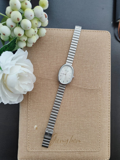 1 Piece of New Fashion Gold Bracelet Women's Watch Retro Luxury Fashion Simple Elegant Accessible Luxury Elegant Versatile Watch Women's Quartz Watch