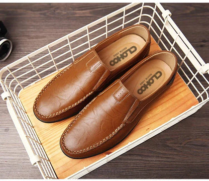 Sapatos Casuais Masculinos de Couro Genuíno Marca de Luxo Mocassins Masculinos Respiráveis Slip-on Sapatos de Condução Pretos Tamanhos Grandes 37-47