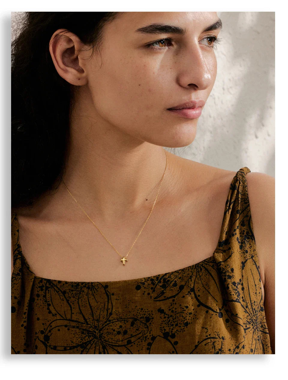 Small Waterproof Stainless Steel Chic Cross Casting Charm Pendant Necklace Unique Classic Fashion Jewelry Bijoux Femme
