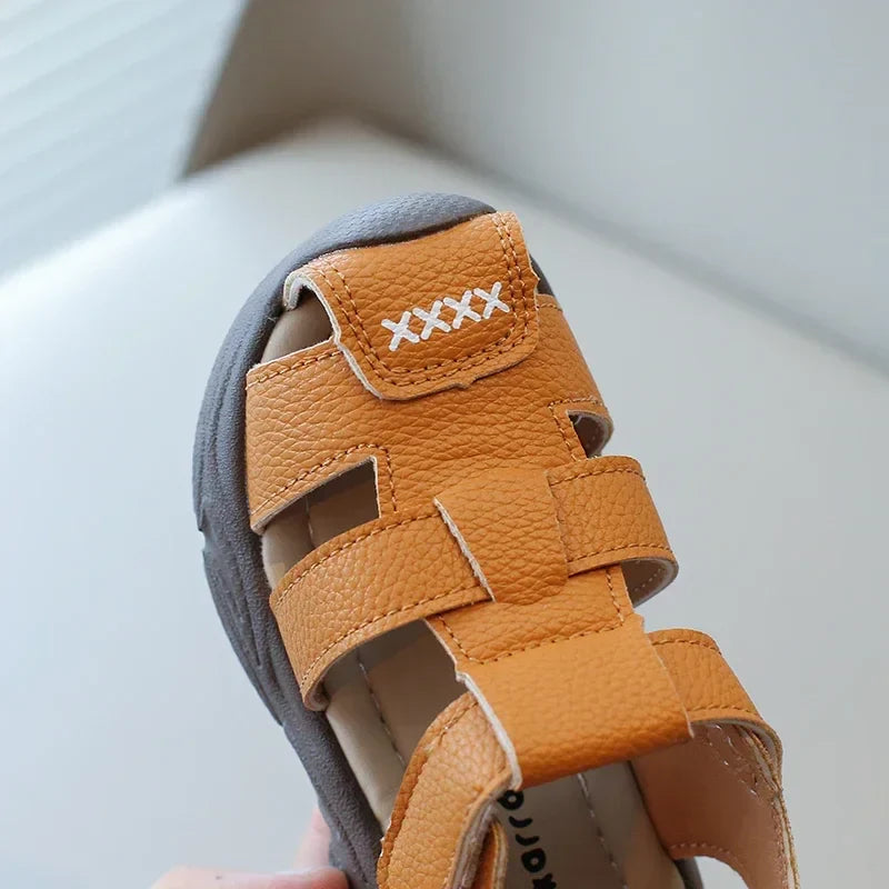 Baby Boys Summer Sandals Kids Beach Shoes Classic Fashion Hollow Toe-capped Anti-kick Toddlers Kindergarten Sandals Breathable