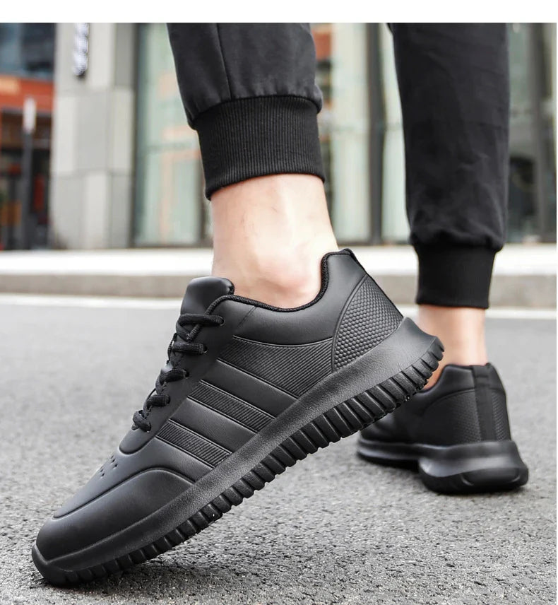 Casual Chef Shoes four Season new Lightweight Soft Sole Comfort Oil proof Men and Women's Chef Business Work Leather Shoe