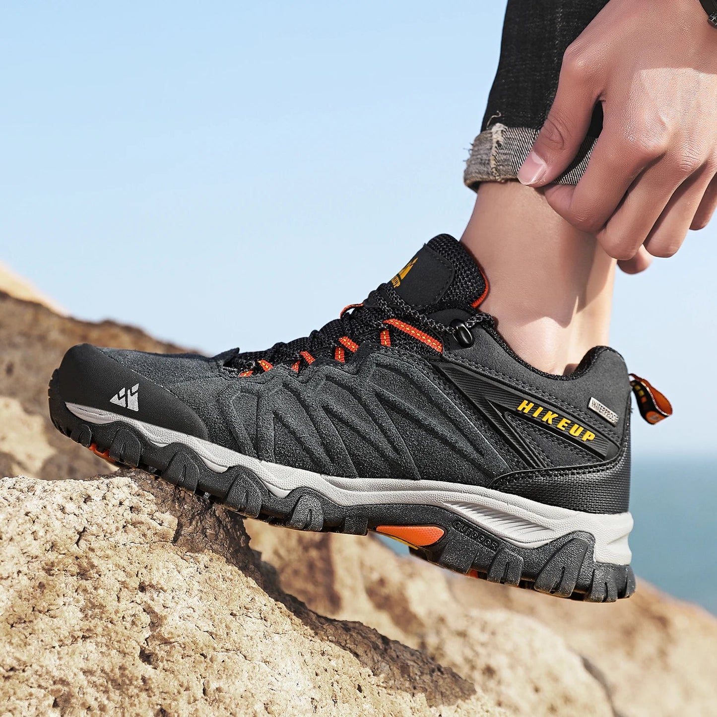 High Quality Leather Hiking Shoes Durable Outdoor Sport Men Trekking Leather Shoes Lace-Up Climbing Hunting Sneakers