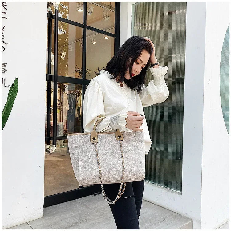Fashion Make Up Designer Big Women's 2025 New Korean Fashion Casual Large Capacity Shoulder Crossbody Chain Tote Bag