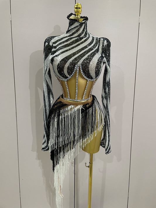 Shiny Diamond Sequin Tassels Sexy Mesh Long Sleeved Two Piece Set Women Evening Birthday paty Nightclub Stage Costume