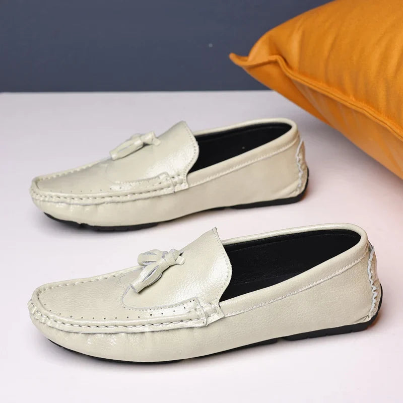 Sapatos Masculinos Loafers Confortáveis Slip-on Mocassins para Dirigir Calçados Masculinos Marca Marrom de Couro Sapatilhas Casuais para Homens