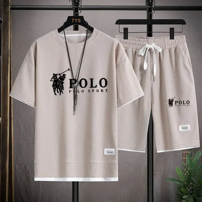 A two-piece set of men's short-sleeved T-shirt and sports shorts for summer fashion, breathability, fitness and casual jogging