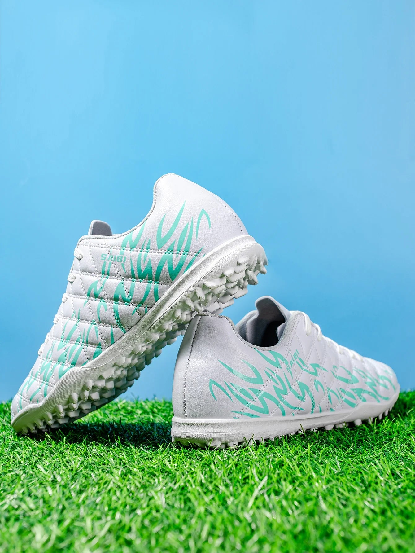 Wear Resistant TF Turf Soccer Boots PU Elastic Fabric Upper Rubber Stable Grip Sole Youth Boys Girls Football Shoes