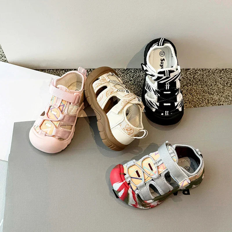 Children's sandals, boys' toe cover beach shoes, Summer 2025 girls' outdoor walking baby sports sandals