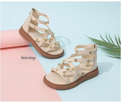 Summer New Kids Sandals Girls Princess Rivet Sandals Soft Children Beach Shoes Fashion Roman Sandals Size 21-36 Versatile