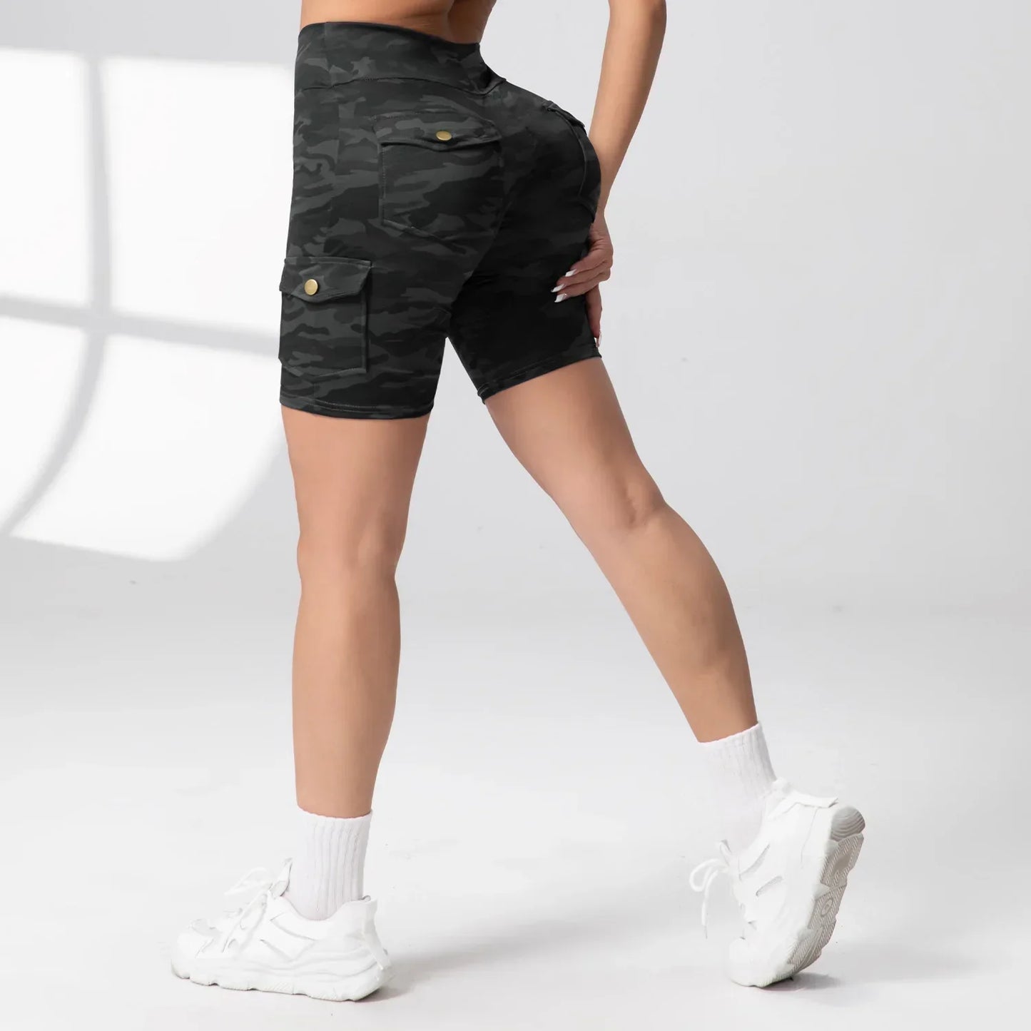 Camouflage Printed Women Shorts with Pockets Butt Lifting Tummy Tight Elastic Slim Outdoor Running Workout Shorts Streetwear