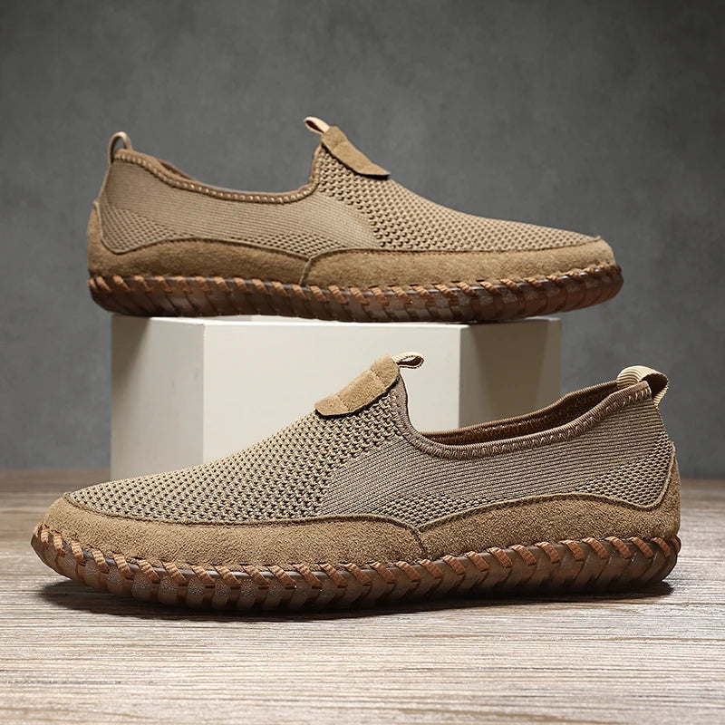 Breathable Men Casual Shoes Lightweight Outdoor Male Walking Shoes Anti-slip Men's Sneakers Slip on Flats Vulcanized Shoes 2025