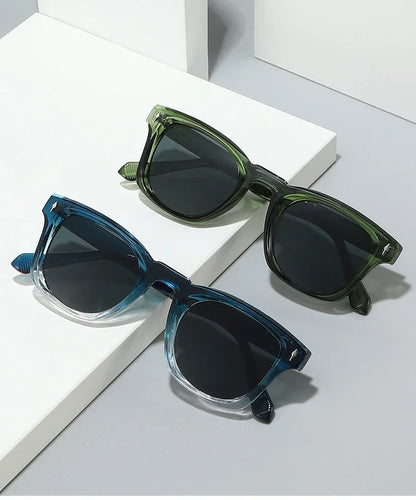 Retro Rivets Square Sunglasses Women Fashion Gradient Shades UV400 Men Green Black Sun Glasses